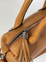 Bolso de piel transformable