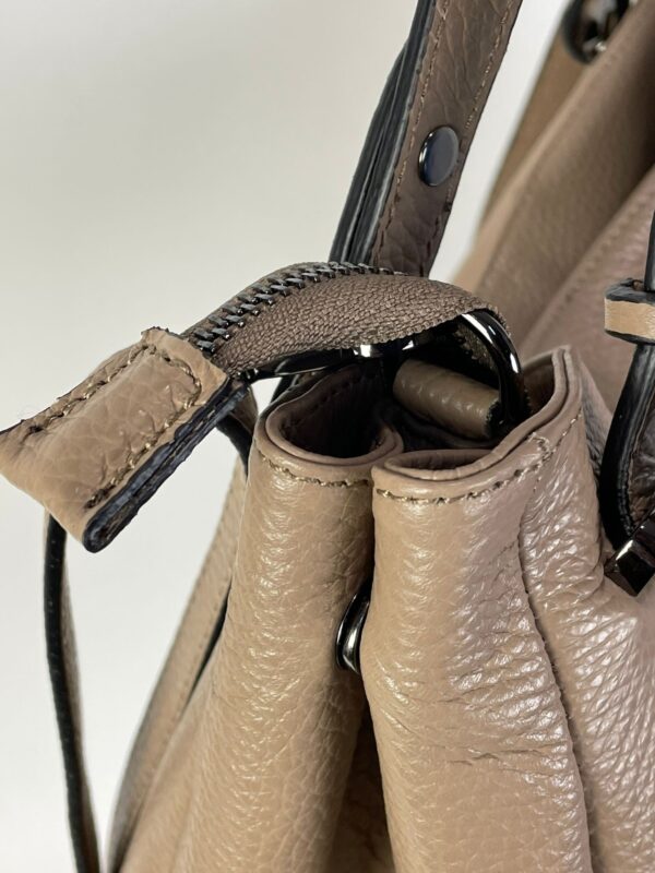 Bolso de piel clásico de doble asa