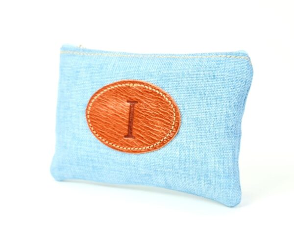 Monedero de lona con letra inicial