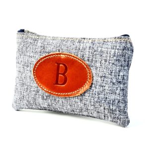 Monedero de lona con letra inicial