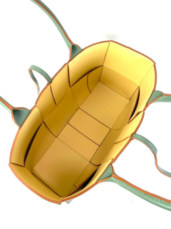 Bolso TOTE de piel trenzado