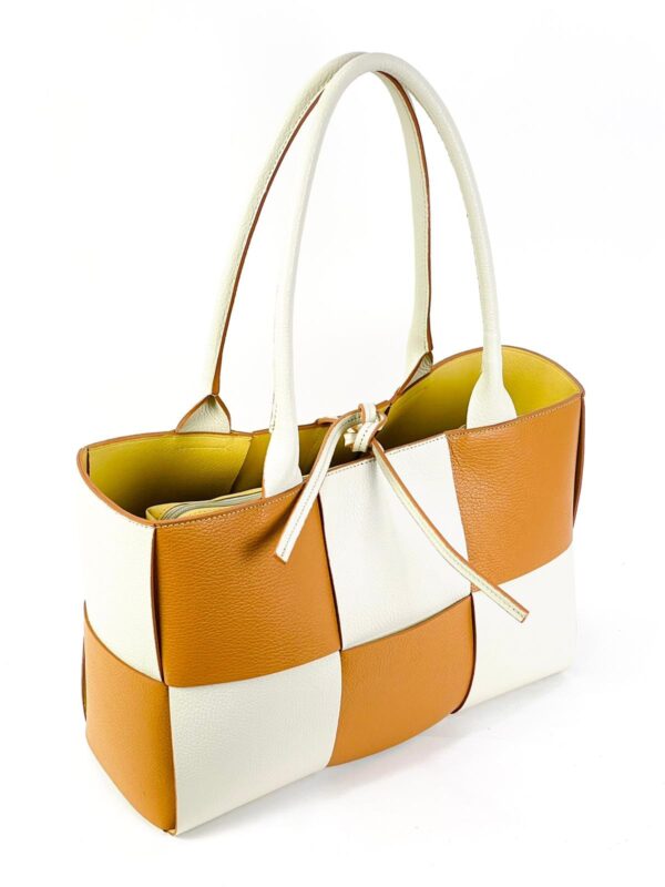 Bolso TOTE de piel trenzado