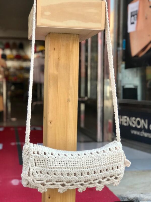 Bandolera de algodón de ganchillo