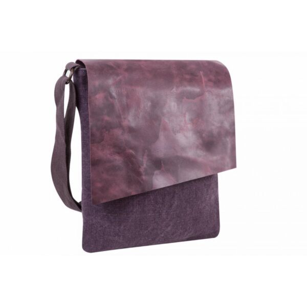 Bandolera de lino con solapa de piel