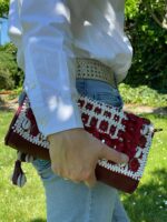 Bandolera de piel con concha