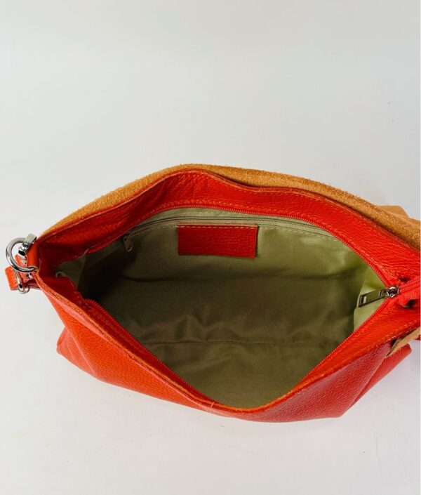 Bolso bandolera de piel con solapa