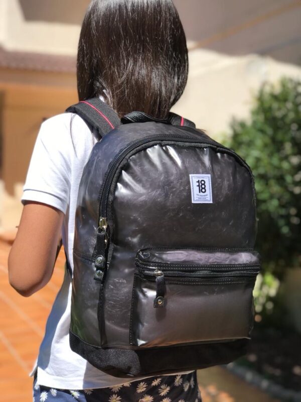 Mochila Unisex "Sombra"