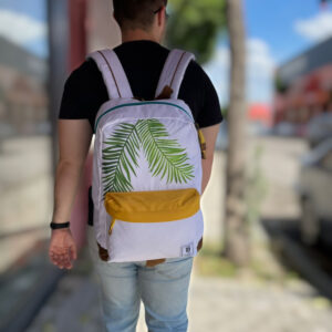 Mochila escolar palmeras