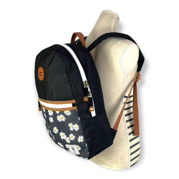 Mochila escolar flores