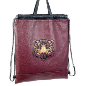 Mochila de piel con bordado tigre