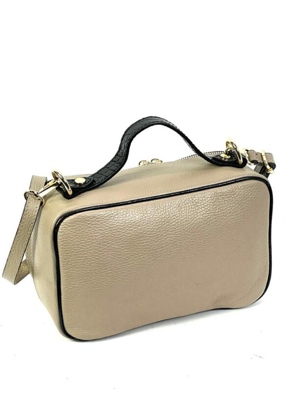 Bandolera piel con bolsillos frontales