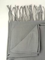 Bufanda lisa 180 cms. con flecos