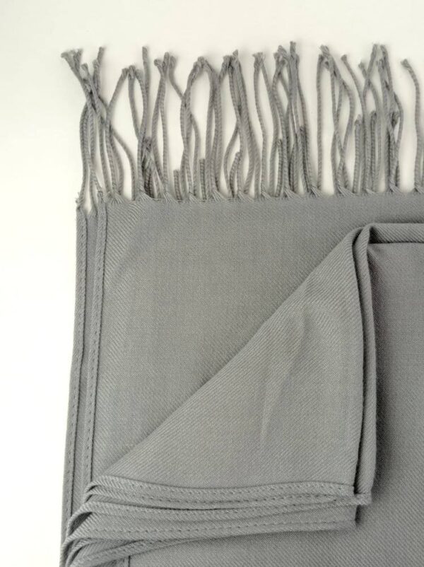 Bufanda lisa 180 cms. con flecos