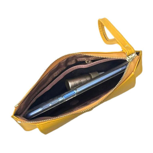 Cartera plana de mano