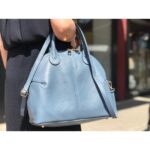 Bolso de piel italiana semiluna