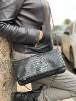 Bolso Sobre de piel serpiente