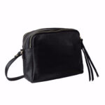 Bandolera de piel con tres bolsillos