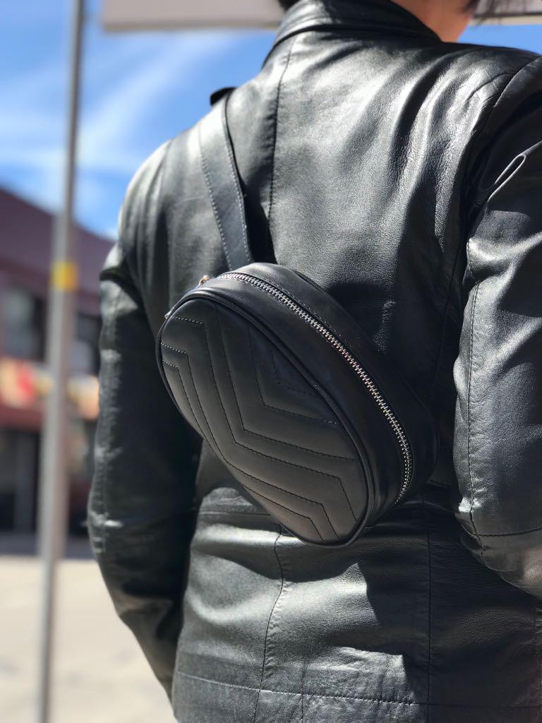 Riñonera de piel compacto con cierre de cremallera Riñonera de piel compacto con cierre de cremallera