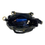 Bolso piel con bolsillo frontal y cierre giro decorativo