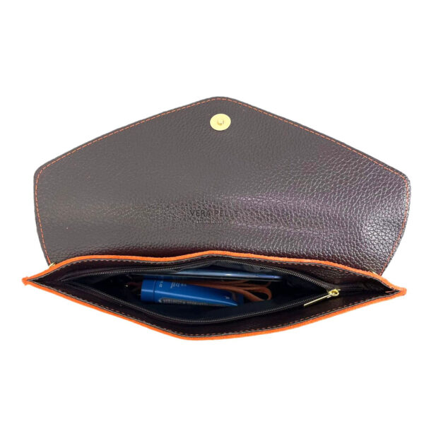 Bolso de Piel tipo Sobre con solapa de botón, asa y tira bandolera