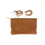 Bolso Piel de Grano tipo sobre con solapa y cremallera