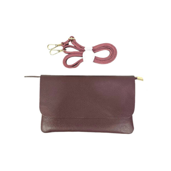 Bolso Piel de Grano tipo sobre con solapa y cremallera