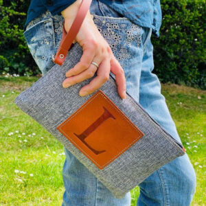 Bolso de mano Piel y Yute para mujer con inicial y cremallera