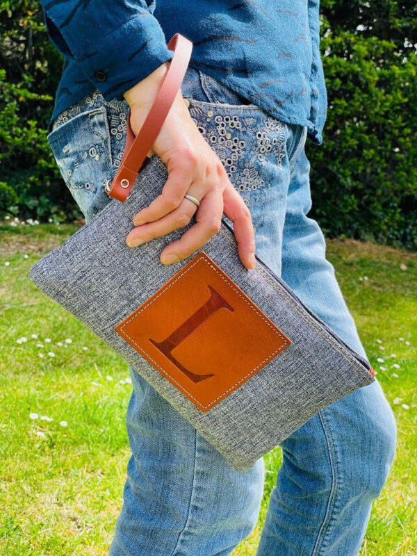 Bolso de mano Piel y Yute para mujer con inicial y cremallera