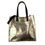 Bolsito Compacto tipo Shopper de Piel con Efecto Brillante y Neceser Interior