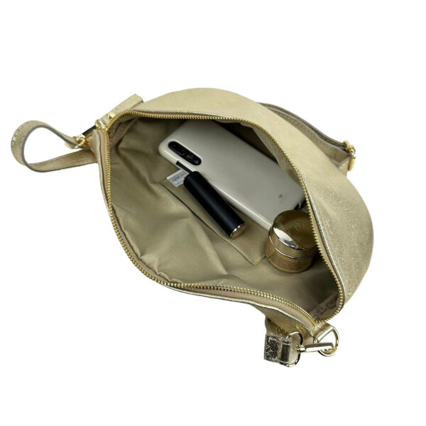 Amplia Riñonera Metalizada de Piel Italiana para Mujer con Efecto Brillante