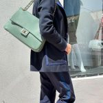 Bolso Bandolera Piel Italiana de Mujer con Solapa Giro y Gran Capacidad