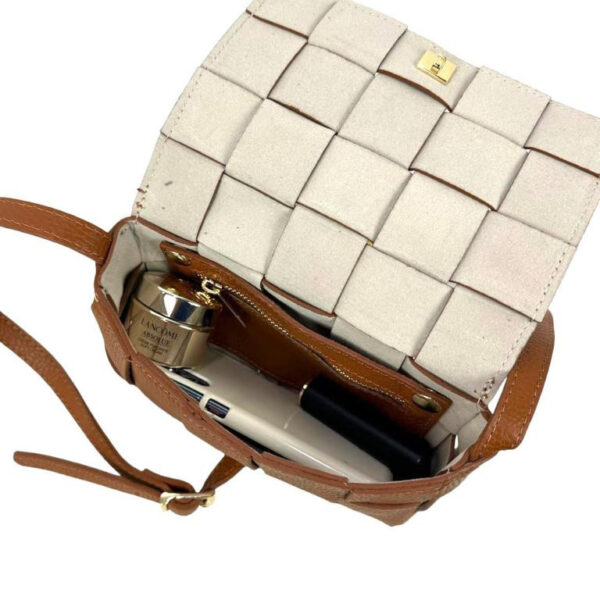 Bolso Bandolera de Piel con Diseño Cuadrados y Solapa Magnética de Mujer