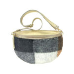 Riñonera Mujer con efecto peluche y Parte Trasera de Piel metalizado