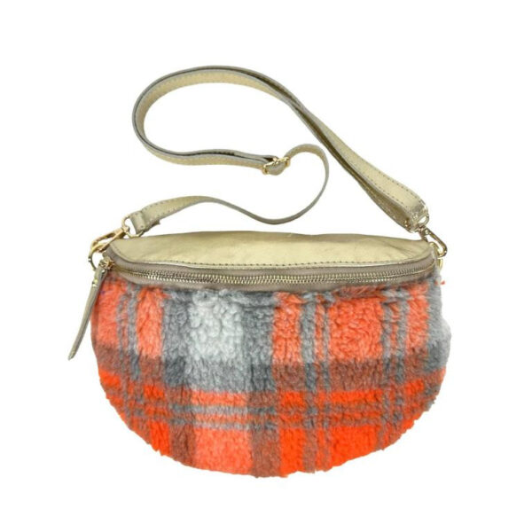 Riñonera Mujer con efecto peluche y Parte Trasera de Piel metalizado