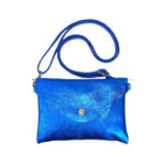 Bolsito de Piel para Mujer con Efecto Brillante, Solapa de Botón y Tira Bandolera