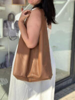 Bolso de Hombro en Piel Italiana con Gran Capacidad y Monedero Extra Mujer