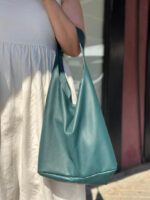 Bolso de Hombro en Piel Italiana con Gran Capacidad y Monedero Extra Mujer