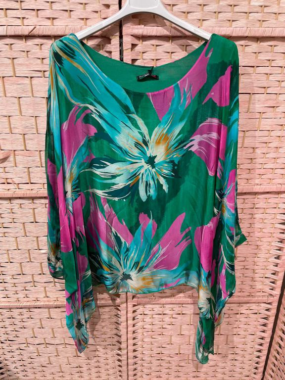 blusas de seda estampadas