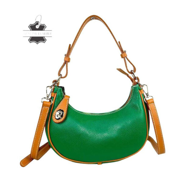 Bolso de Mano en Piel Italiana con Diseño Medialuna y Cremallera con Seguro