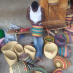 Cesta artesanal moldeable africana grande con asas de piel DIY