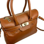 Bolso de Mano en Piel Italiana con Frontal Decorativo y Asas Cortas para Mujer