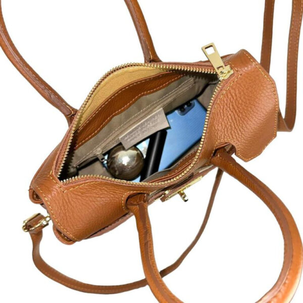 Bolso de Mano en Piel Italiana con Frontal Decorativo y Asas Cortas para Mujer