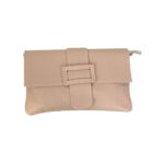 Bolso Bandolera en Piel Italiana para Mujer con Hebilla Decorativa, Solapa y Cremallera - Imagen 3