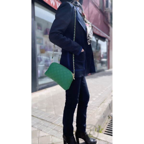 Bolso de piel con asa larga estilo cadena - Imagen 2