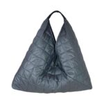 Amplio Bolso Acolchado tipo Hobo de Mujer con Gran Capacidad y Cierre de Botón - Imagen 3