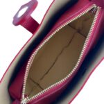 Bolso de Hombro en Piel Italiana con Asa Larga, Tira Bandolera y Mini Solapa Magnética de Mujer - Imagen 17