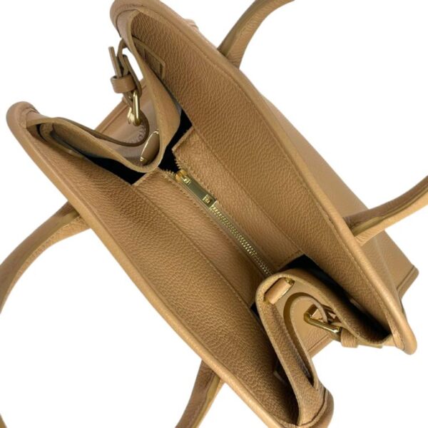 Amplio Bolso tipo Tote de Piel Italiana para Mujer con Asas Cortas y Tira Bandolera - Imagen 12