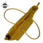 Bolso de Hombro en Piel Italiana para Mujer con Gran Capacidad y Tiras Laterales con Botón - Imagen 15