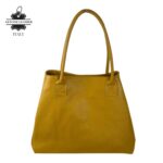 Bolso de Hombro en Piel Italiana para Mujer con Gran Capacidad y Tiras Laterales con Botón - Imagen 2