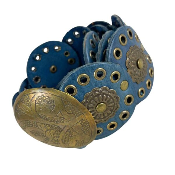 Cinturón Artesanal de Piel Con Bonito Diseño de Flores y Estilo Exclusivo para Mujer - Imagen 4